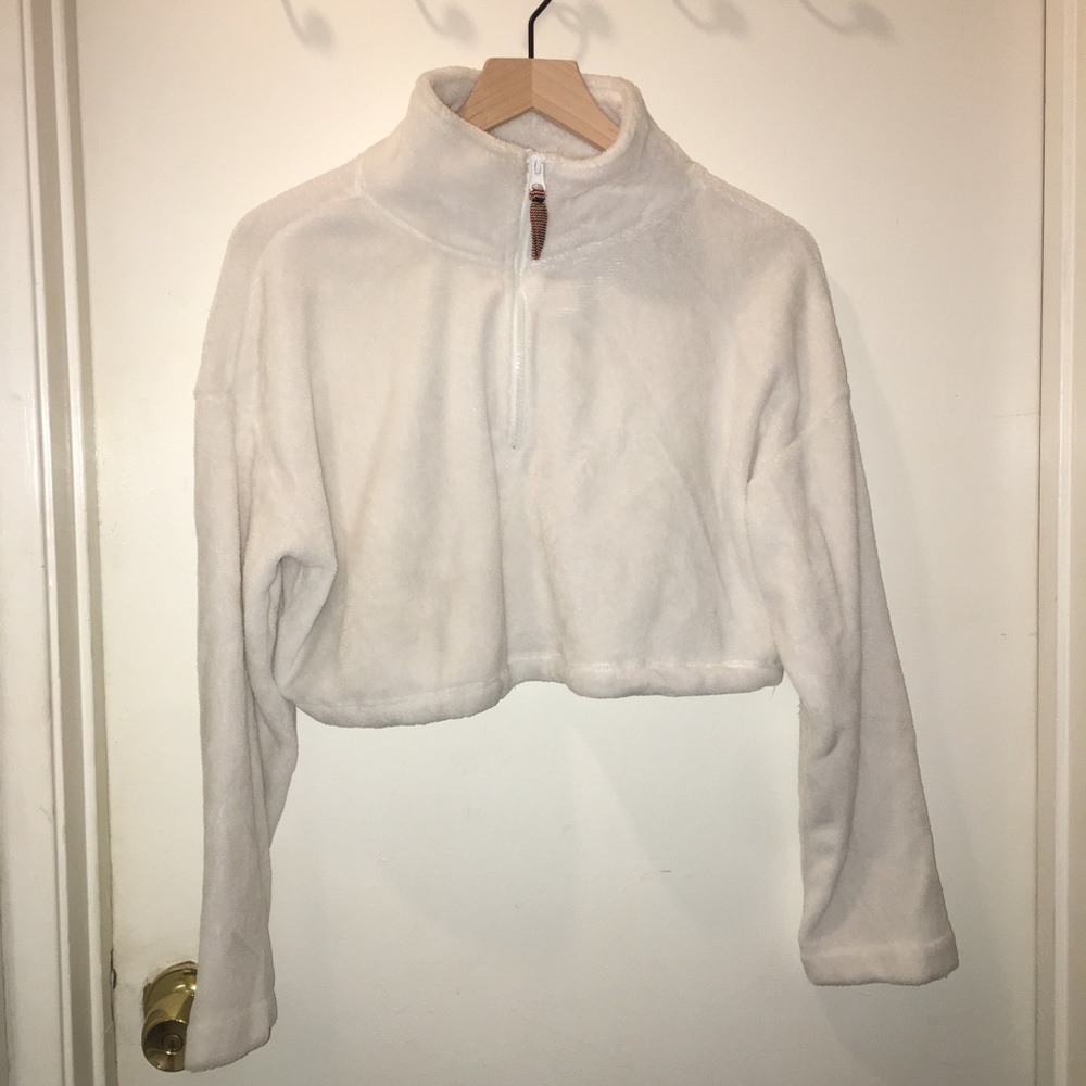 White Cropped Urban Outfitters Sweater